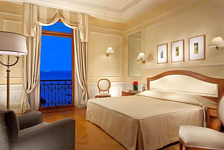 Suite with Sea View with Balcony