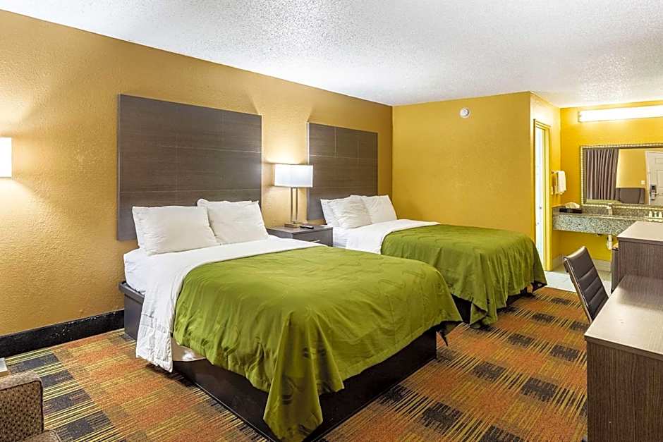Photo 1 of 5 of 2 Queen Beds, Nonsmoking