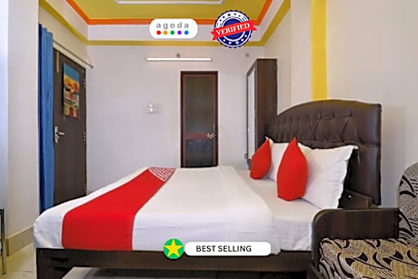 Goroomgo Temple City guest house Varanasi 750 meters from Ganga Assi Ghat