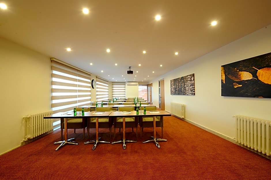 Kardes Hotel