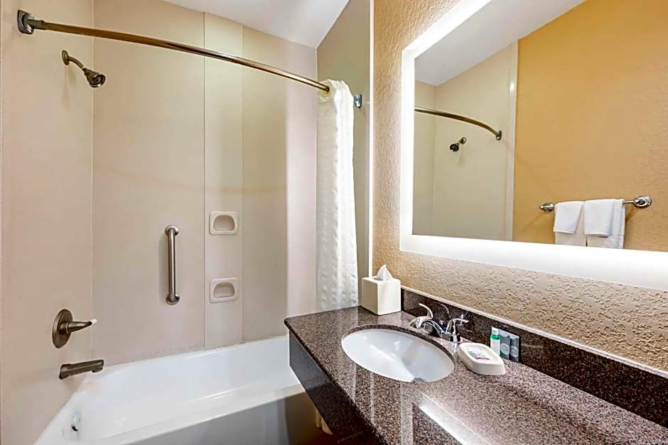 Best Western Lubbock West Inn & Suites