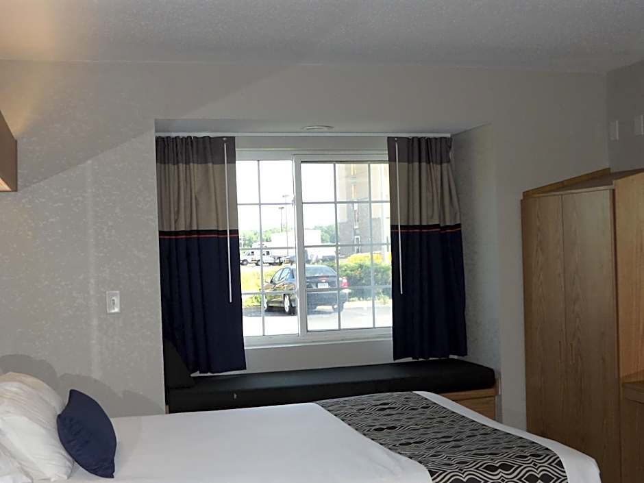 Microtel Inn & Suites By Wyndham Ames
