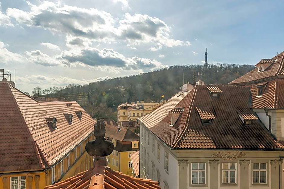 Primavera - Castle view apartments