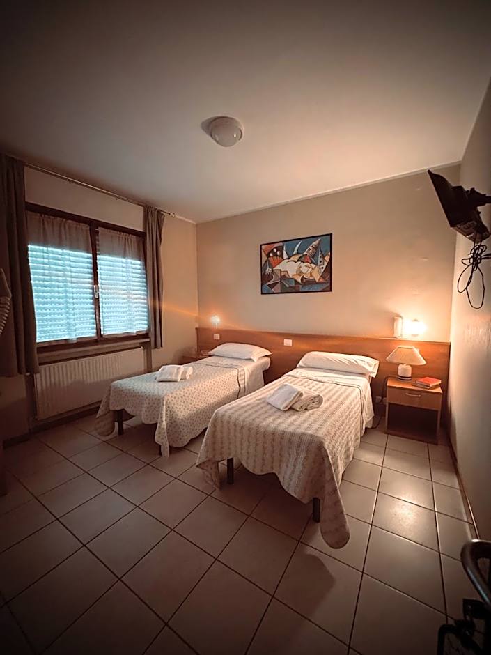 Albergo Trattoria AL TAJ