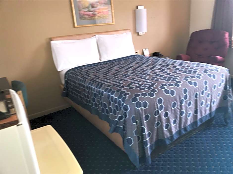 The Perrysburg Budget Inn