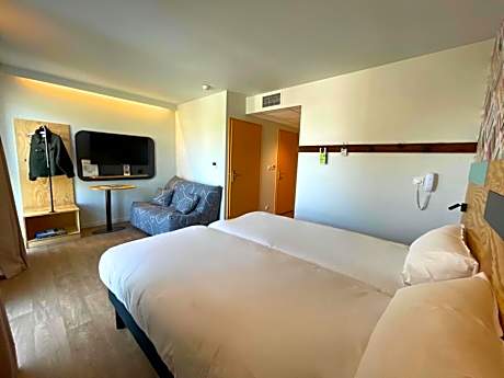 Tribu Room for 4 People