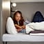 Hostel Dos Estaciones - Scandinavian Design - Albergue Juvenil - FREE towels, coffee & tea, remote check-in