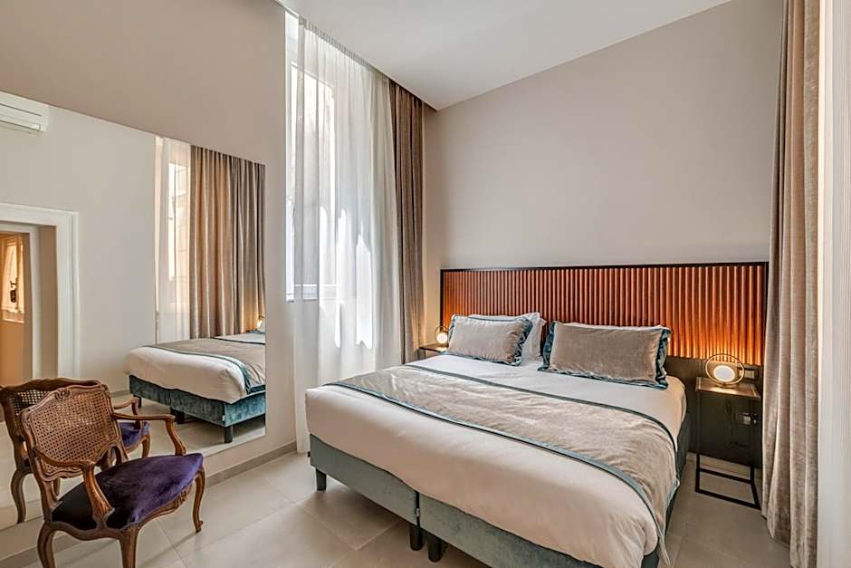 Navona Theatre Hotel