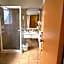 Baden Lodge Motel - PRIVATE SPA Bath