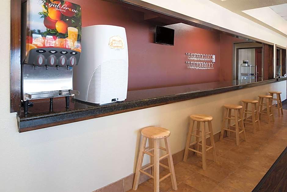 Ramada by Wyndham Downtown Spokane