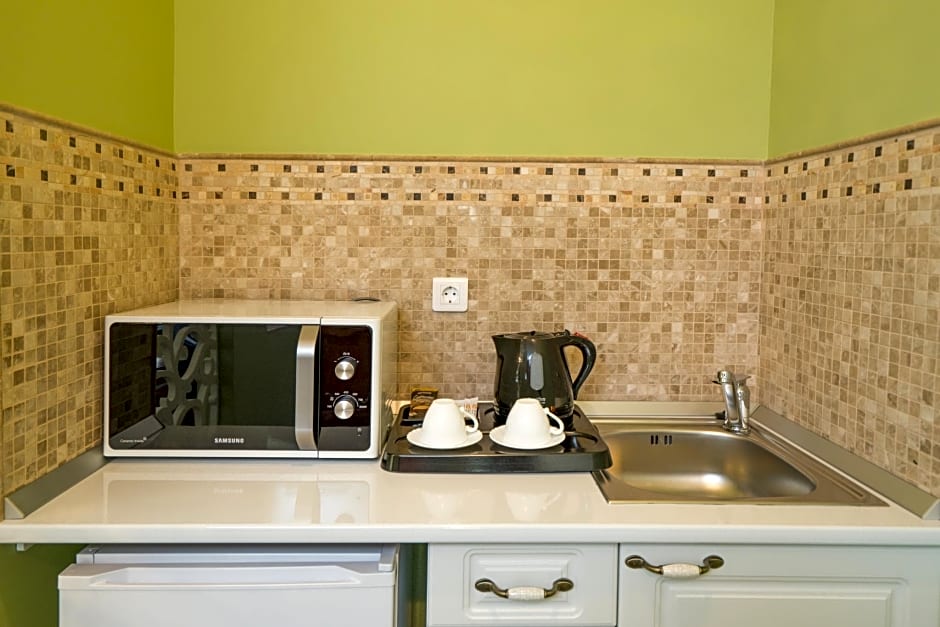 Studio One Accommodation Suites