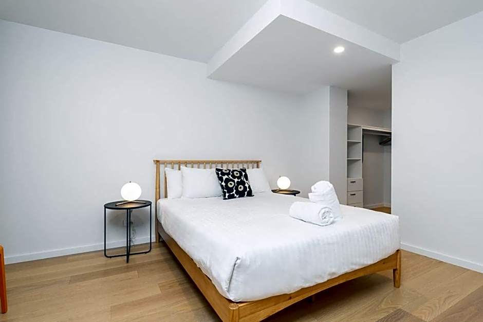 Stylish 2BR Sanctuary in the Heart of Braddon - Hosted by Canstay