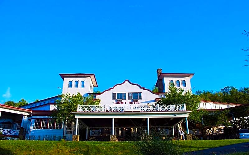 Historic Summit Inn