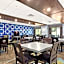 Portland Inn & Suites