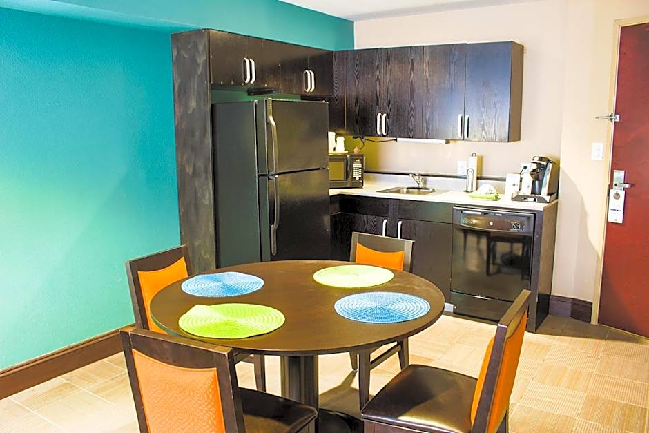 Holiday Inn Express & Suites Havelock Northwest New Bern By IHG