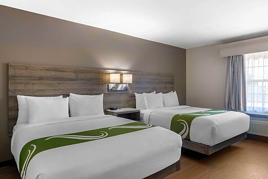 Amsterdam Inn & Suites, an Ascend Collection Hotel