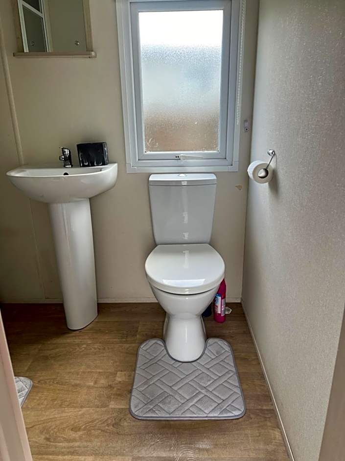 Lyons Robin Hood , Rhyl