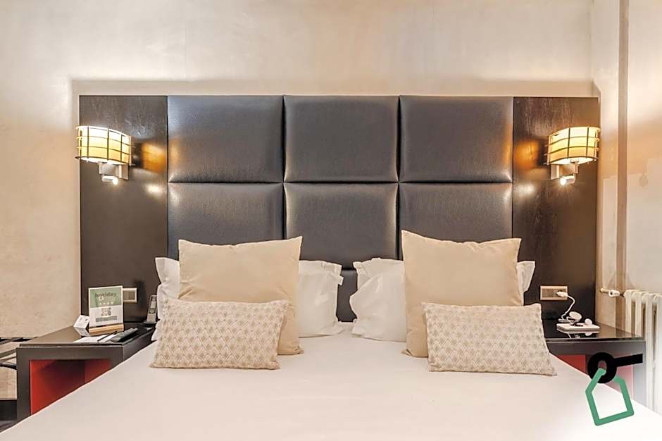 Hotiday Room Collection - Paris Arc de Triomphe