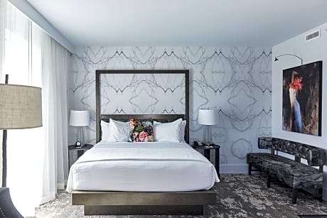 Deluxe King Room