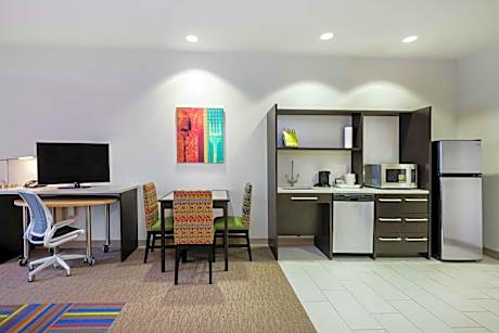 2 Queen Beds 1 Bedroom Suite Nonsmoking