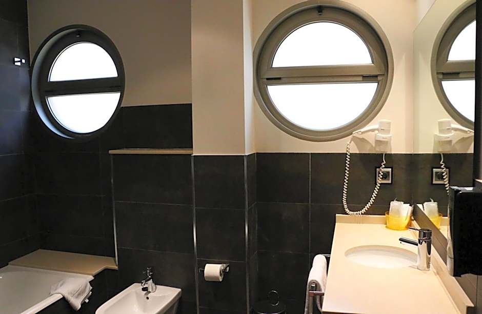 Hotel Marítimo Ris con garaje