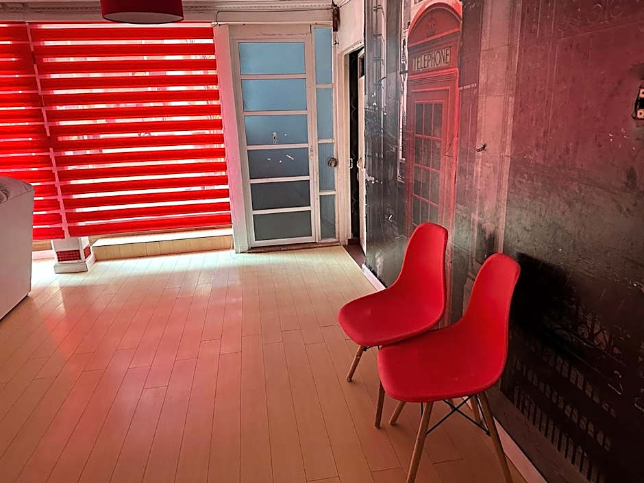 Casa Vázquez , "Como en casa" , hospédate con nosotros y recibirás una atención personalizada, servicio y confort nos distingue.