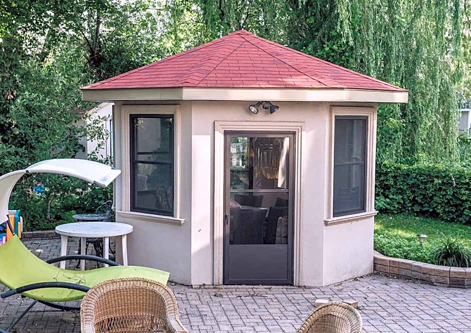 JstLikeHome - Luxury Mansion & Guesthouse