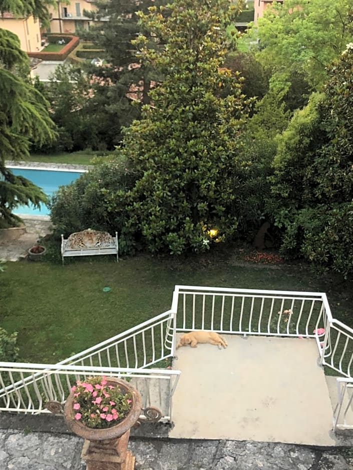 Villa House and Garden B&B