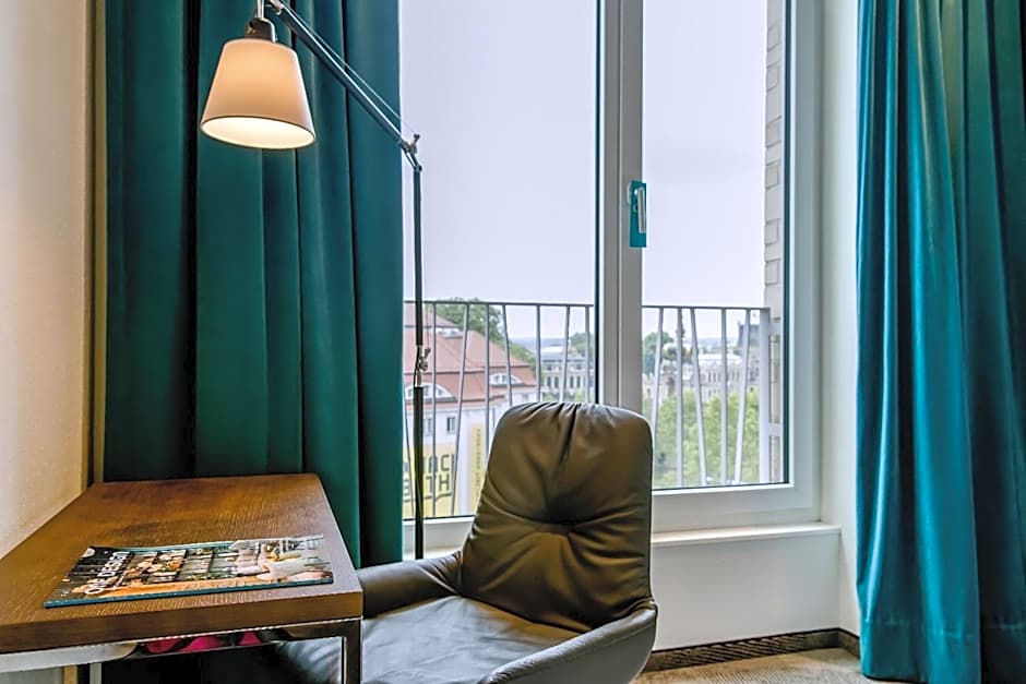 Motel One Dresden am Zwinger