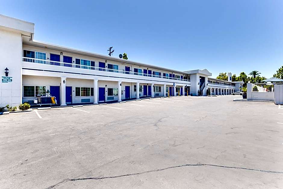 Motel 6-San Jose, CA - Convention Center