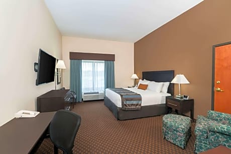 1 King Bed Mobility Accessible Room Non-Smoking