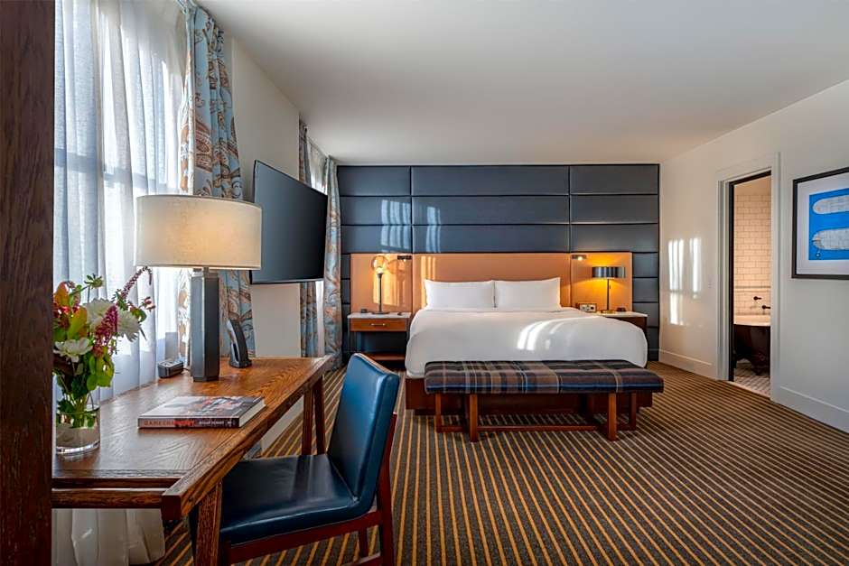Photo 1 of 10 of Junior 1 King Bed Suite, City View
