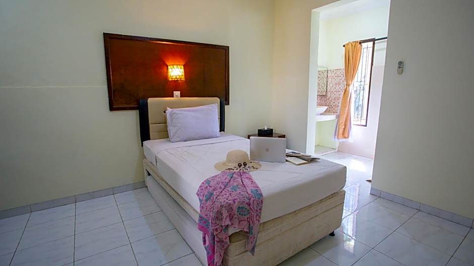 Teges Inn Kuta