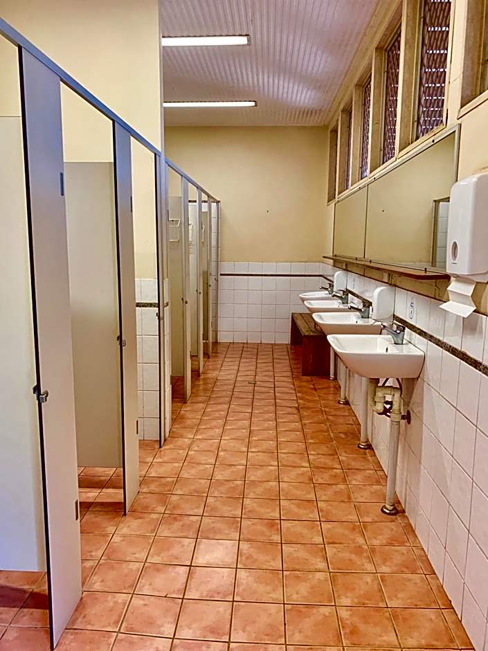 Roebuck Bay Backpackers