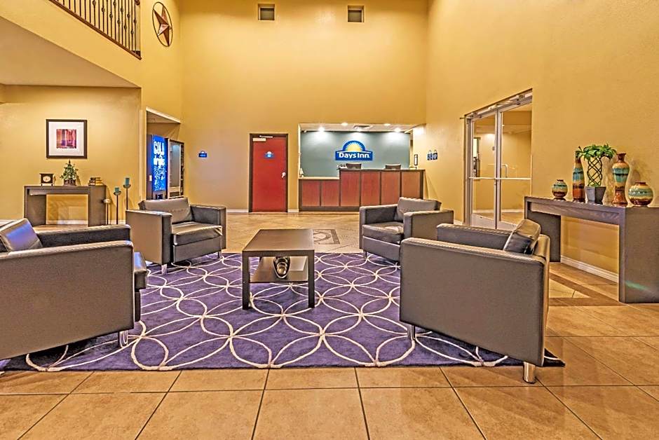 Days Inn by Wyndham Rockdale Texas