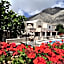 Birds Villa Apartments with Heated Pool - Including Car and Breakfast