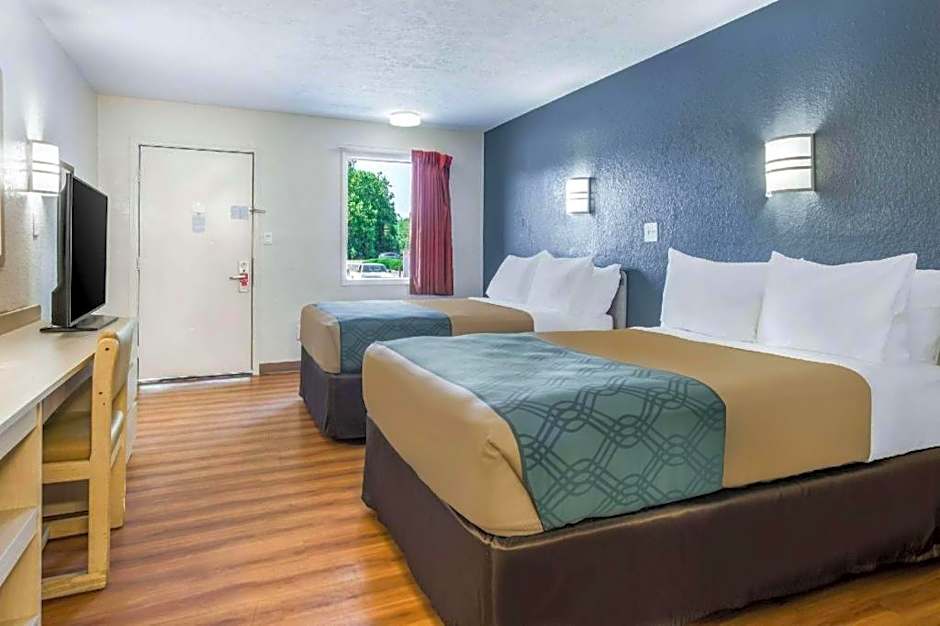 Quality Inn & Suites Columbus West