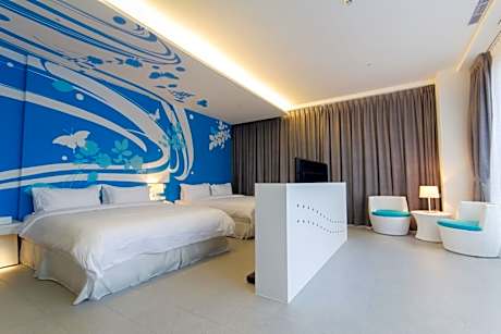 Deluxe Family Room