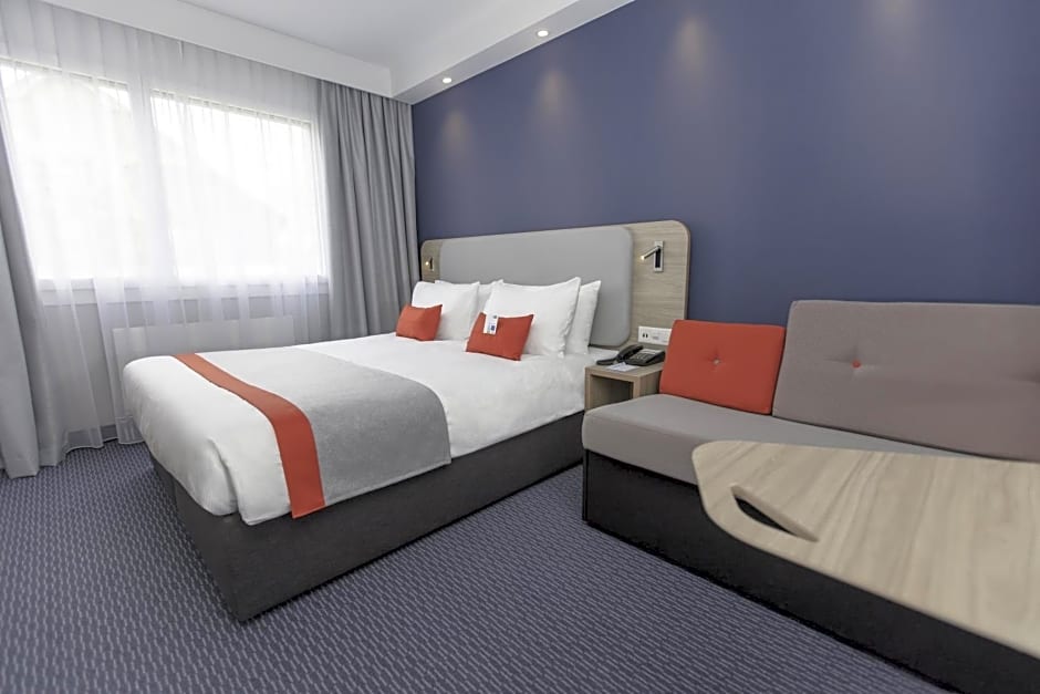 Holiday Inn Express Luzern-Neuenkirch By IHG