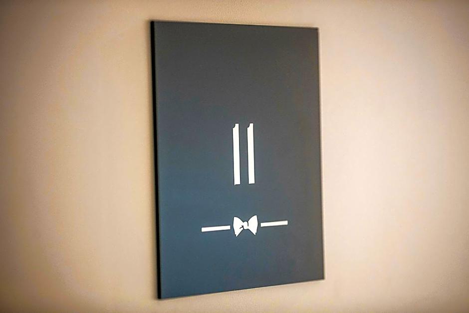 Nightcap at The Cheeky Squire