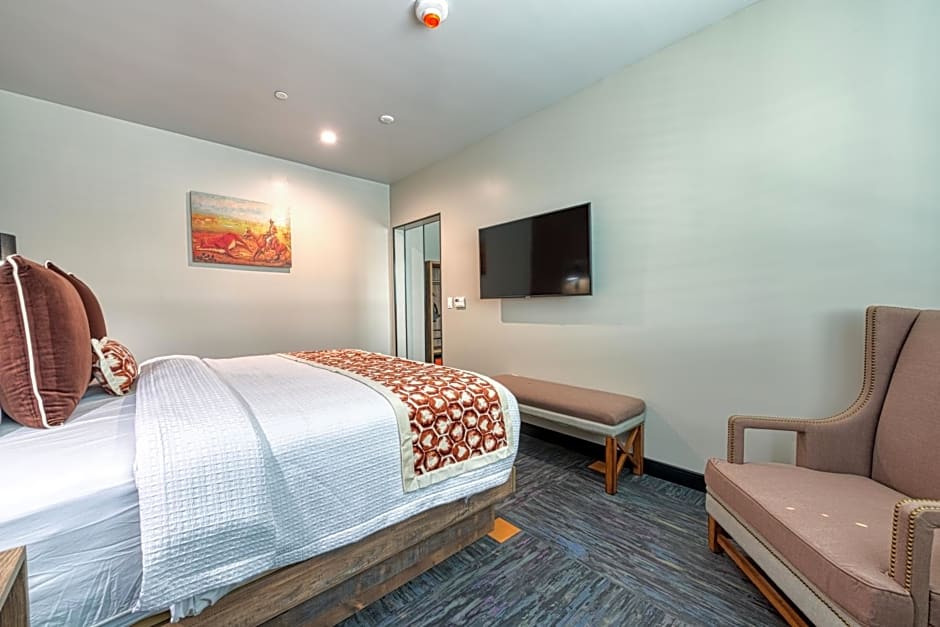 Hotel Lexen Newhall & Santa Clarita - Near Six Flags Magic Mountain