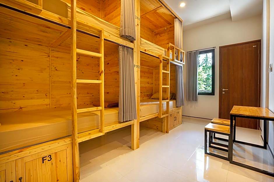 K Hostel Seminyak