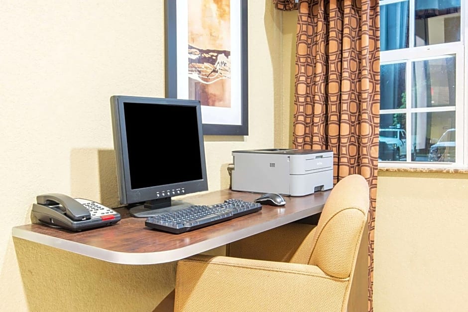 Microtel Inn and Suites Montgomery