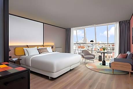 Superior Canal View Room