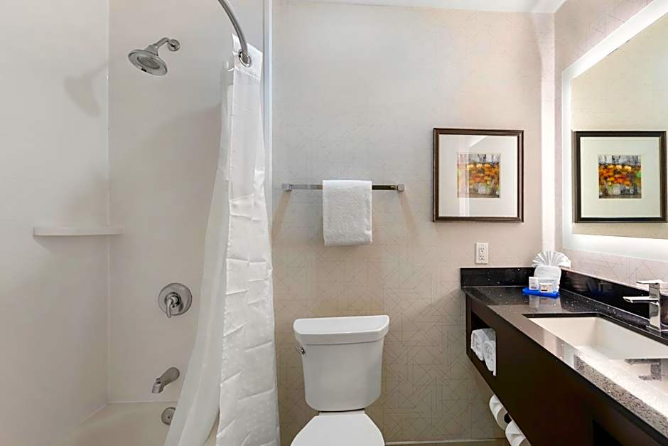 Holiday Inn Express Colton By IHG