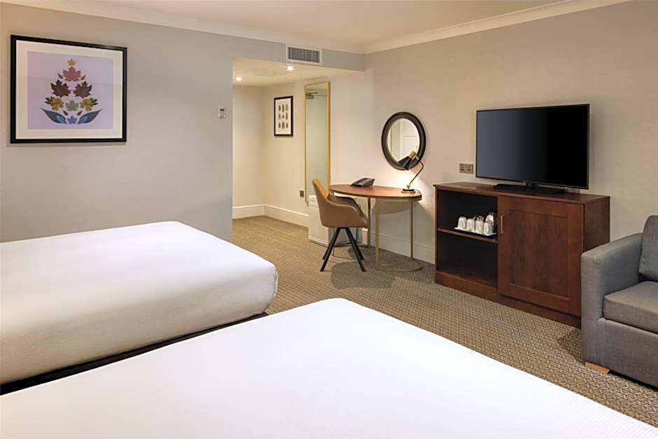 DoubleTree by Hilton St. Anne's Manor