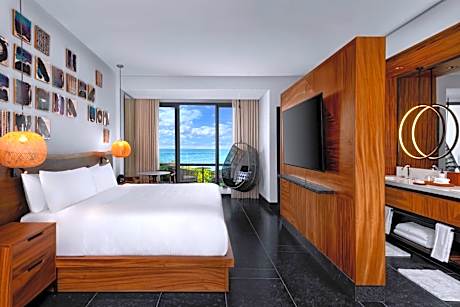 Ceiba Ocean View Suite King Bed