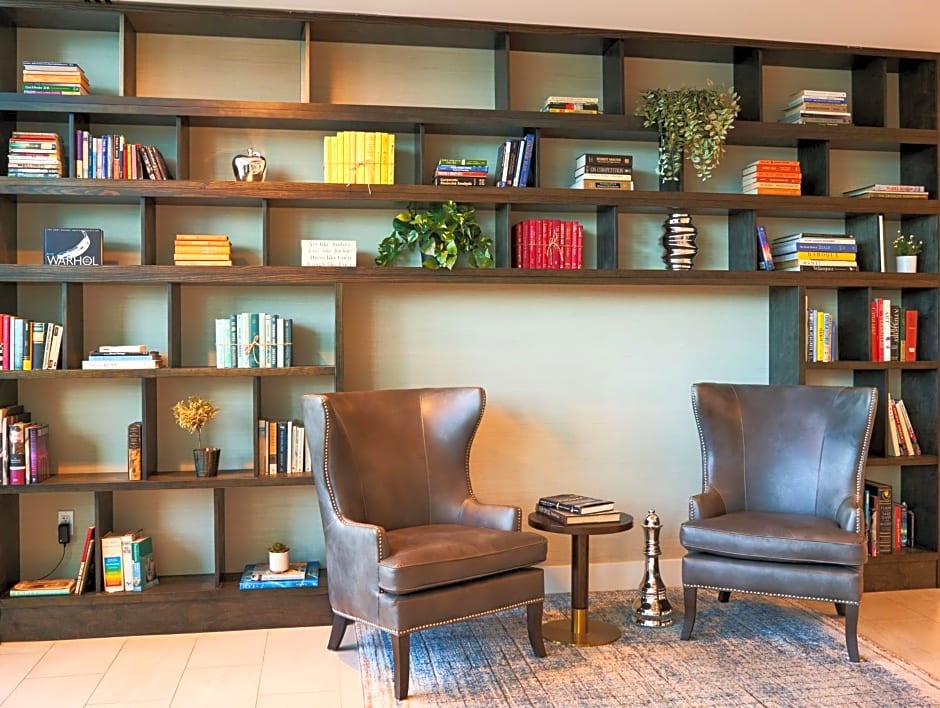 Serena Hotel Aventura, Tapestry Collection By Hilton