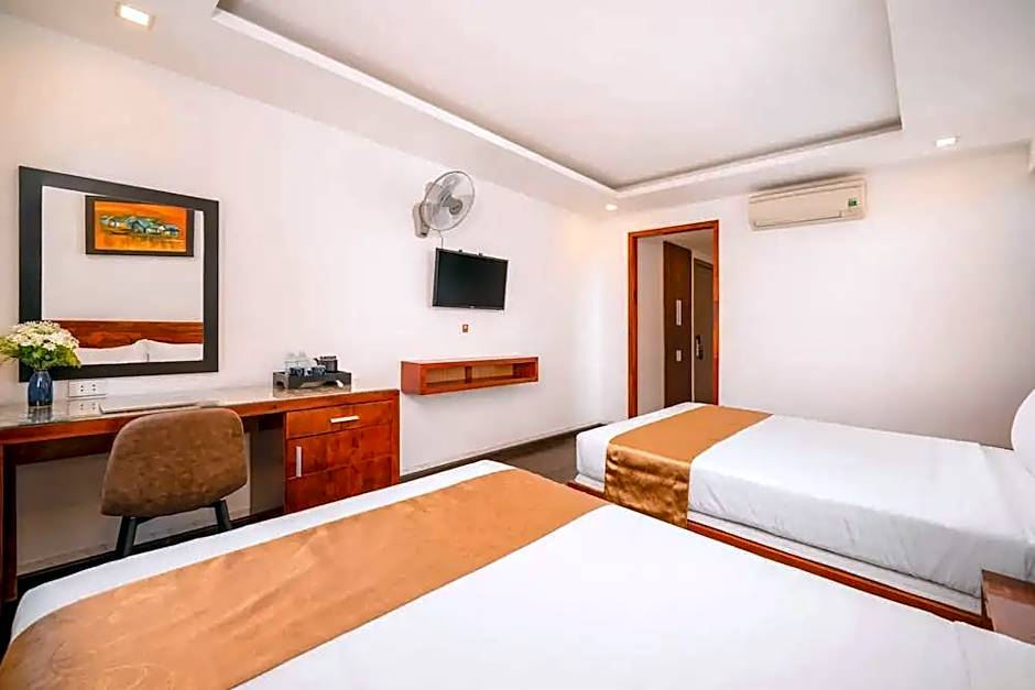 Waikiki Beach Hotel Da Nang