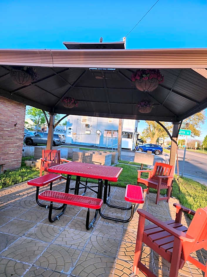 River Inn by Niagara Falls